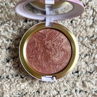 MAC エレクトリックワンダーイリデサントパウダー