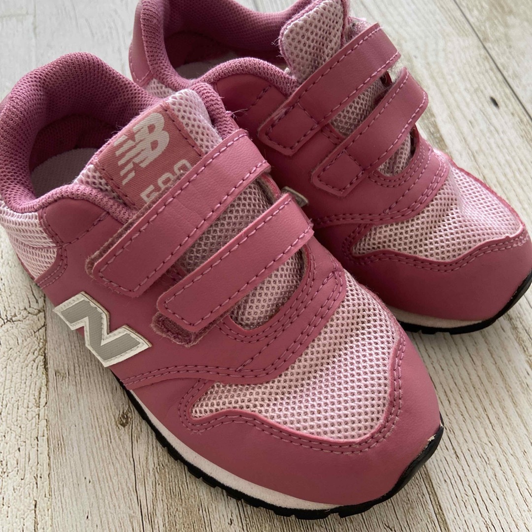 New Balance(ニューバランス)の美品　ニューバランス　スニーカー　15センチ キッズ/ベビー/マタニティのキッズ靴/シューズ(15cm~)(スニーカー)の商品写真