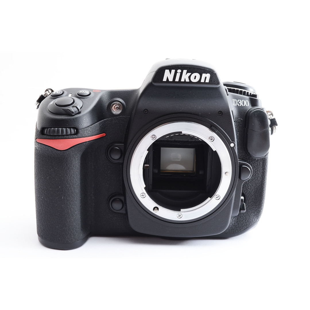 Nikon ニコン D300 ボディ シャッター数14751 | hartwellspremium.com