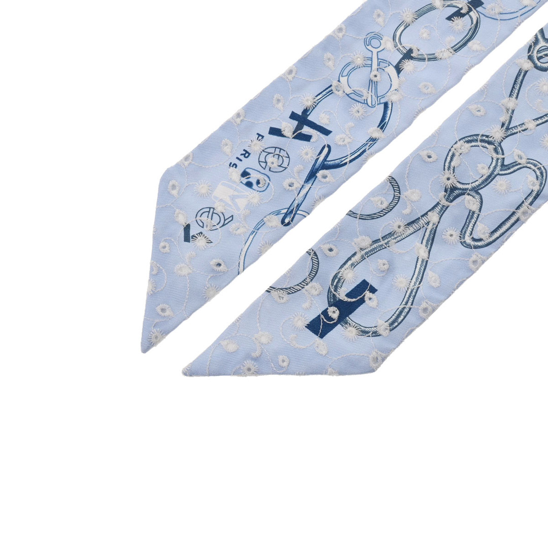 Hermes(エルメス)のエルメス  ツイリー ド レ ブックル 刺繍 スカーフ ブルー/ブラン/マ レディースのファッション小物(バンダナ/スカーフ)の商品写真