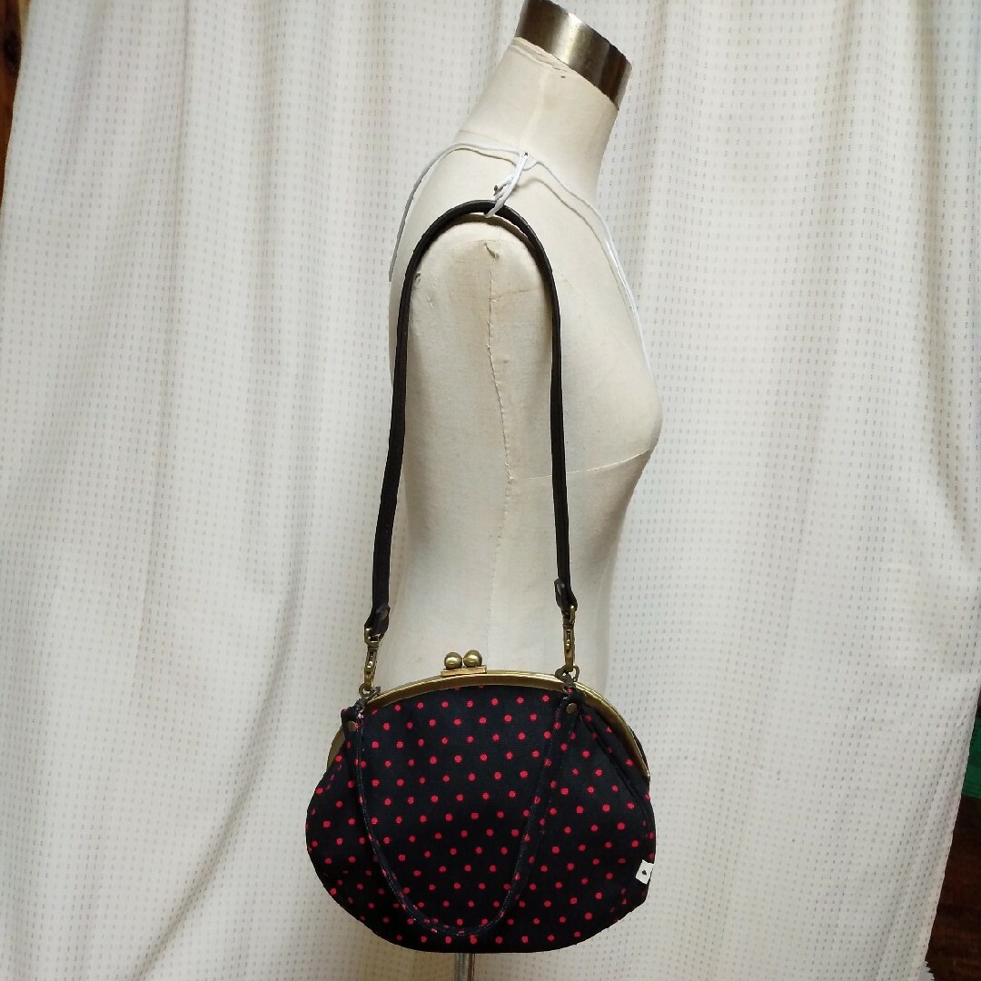 計 14,300円 あやの小路 丸型 がま口 ハンドバッグ ショルダーベルト | フリマアプリ ラクマ 計 14,300円 あやの小路 丸型 がま口 ハンドバッグ ショルダーベルト