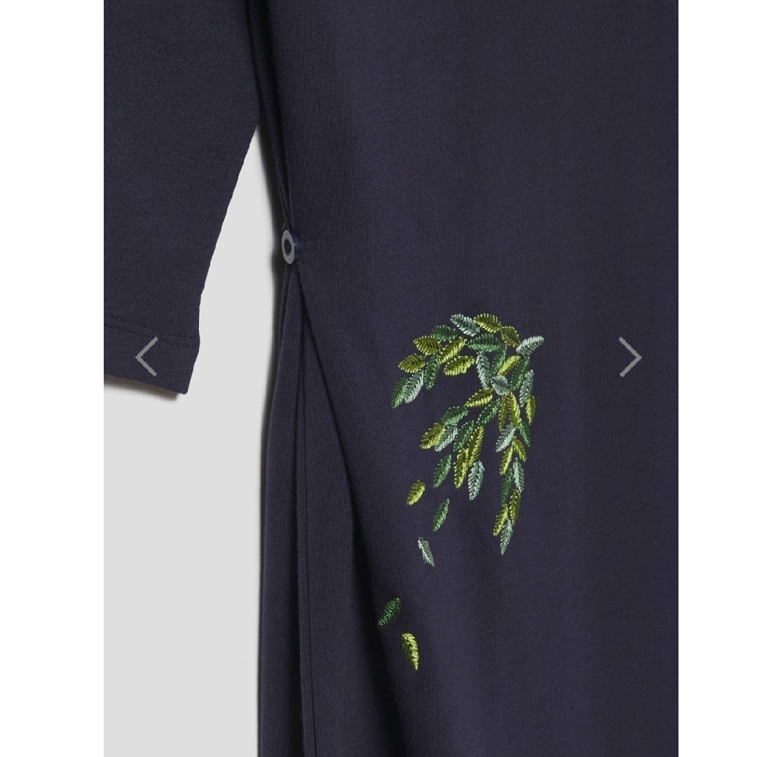 Design Tshirts Store graniph(グラニフ)の新品 グラニフ 7分袖 ワンピース ナチュラルワールド 小鳥 ボタニカル（紺） レディースのワンピース(ロングワンピース/マキシワンピース)の商品写真