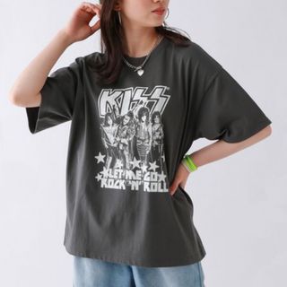 レピピアルマリオ(repipi armario)のレピピアルマリオ KISS Tシャツ(Tシャツ/カットソー)