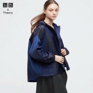 ユニクロ(UNIQLO)のUNIQLO×Theory   ナイロンパーカー　L(ナイロンジャケット)