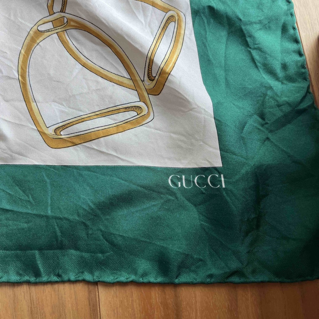 Gucci(グッチ)のグッチ　スカーフ　大判　ジョッキー　馬 レディースのファッション小物(バンダナ/スカーフ)の商品写真