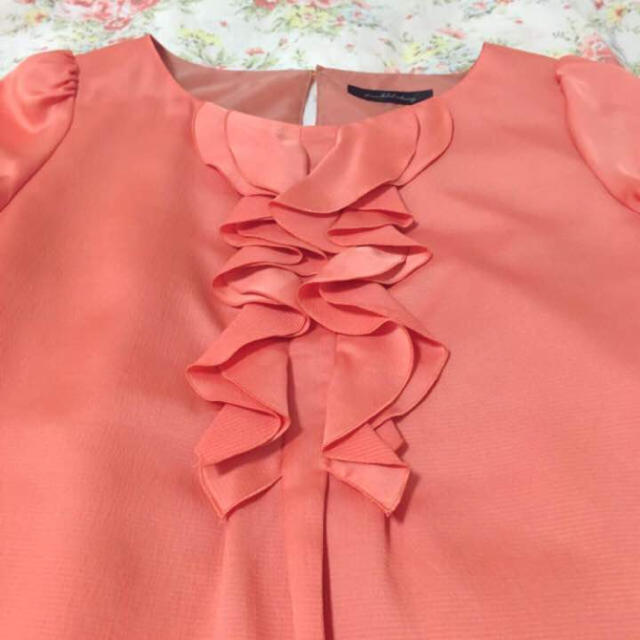 JUSGLITTY(ジャスグリッティー)のパーティードレス♡肌色キレイにみえるサーモンピンク レディースのフォーマル/ドレス(その他ドレス)の商品写真