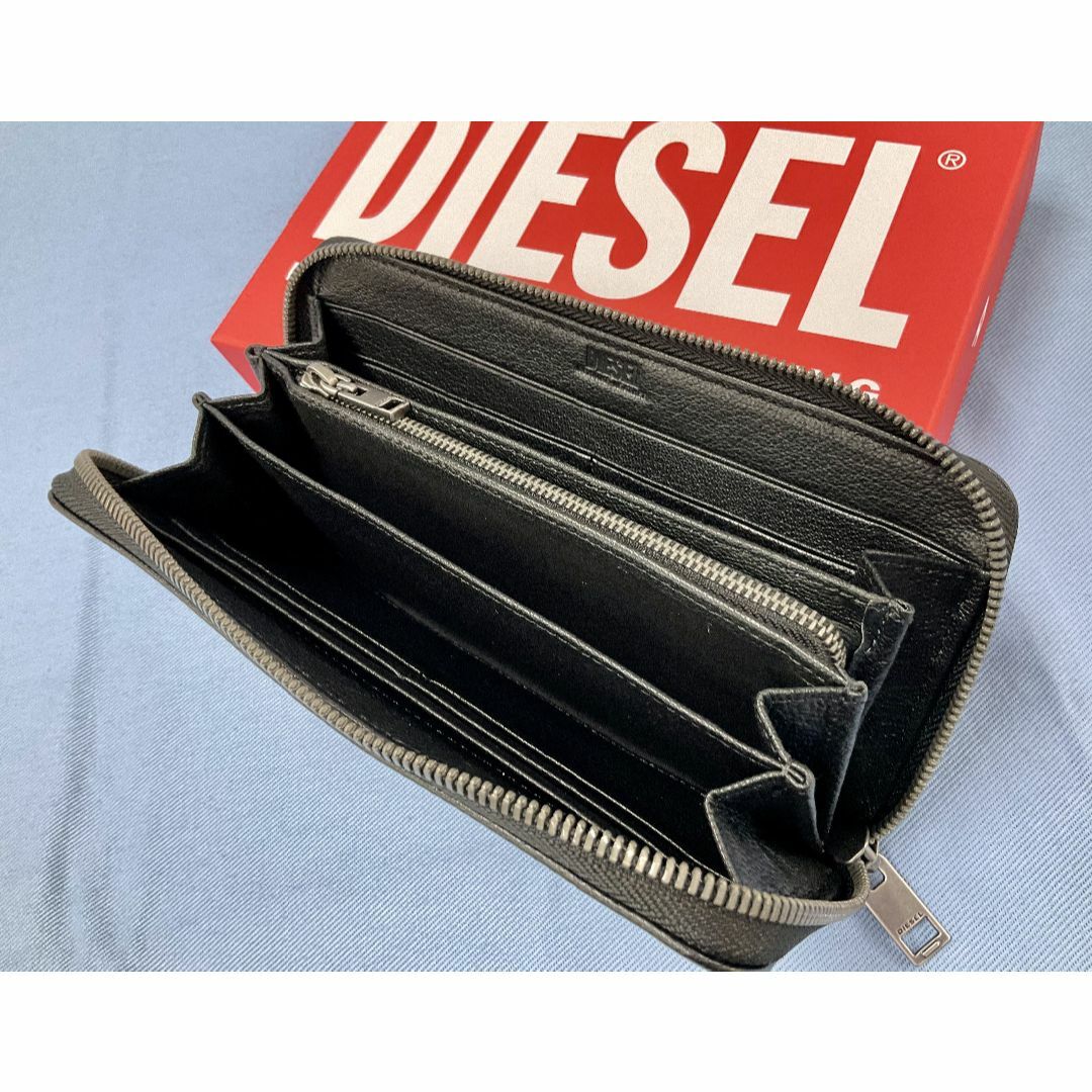 DIESEL(ディーゼル)のディーゼル　サイフ 2123　ラウンドジップ ウォレット　ロゴ　新品 タグ付 メンズのファッション小物(長財布)の商品写真