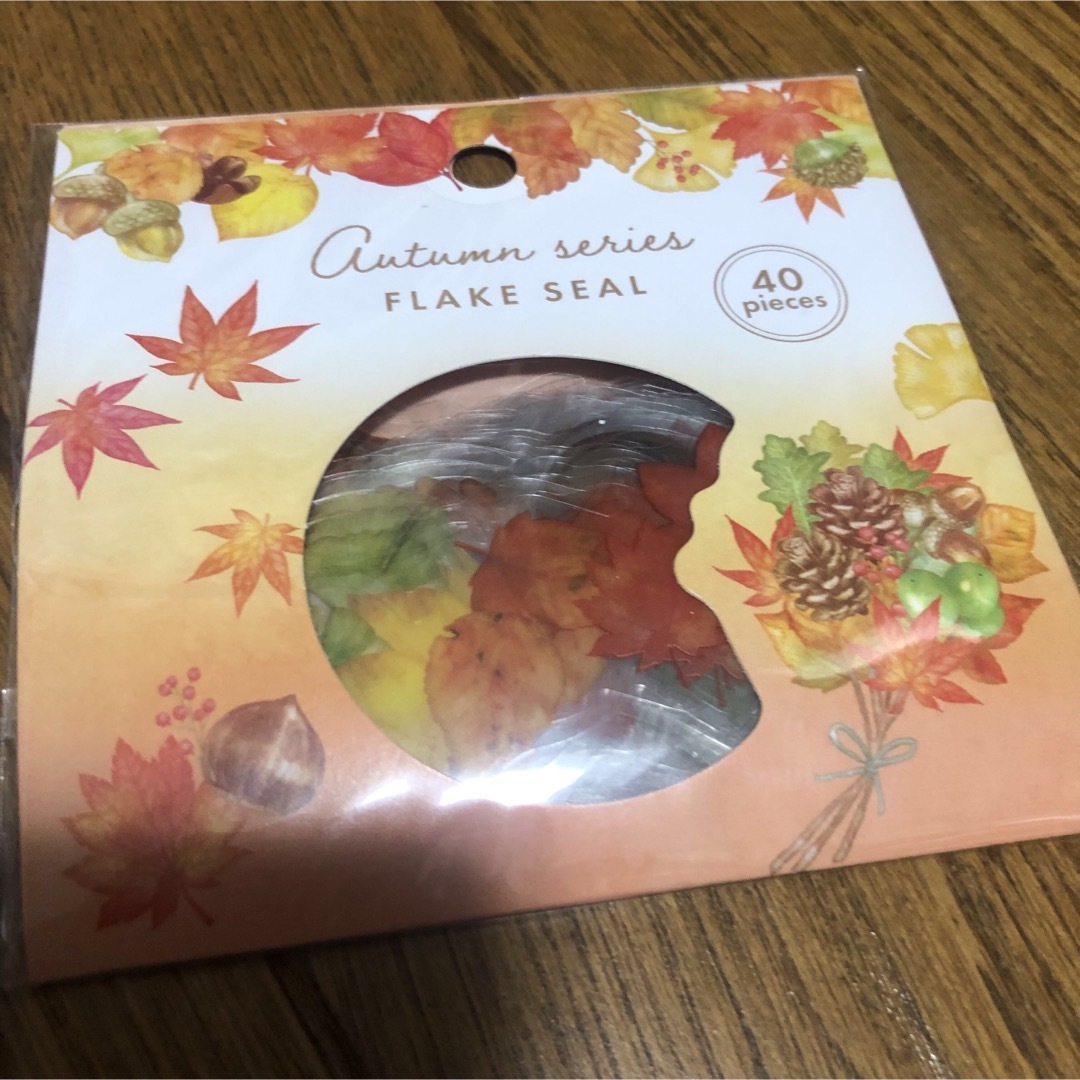 キャンドゥ フレークシール 秋の風景柄 紅葉&木の実 4点の通販 by みど