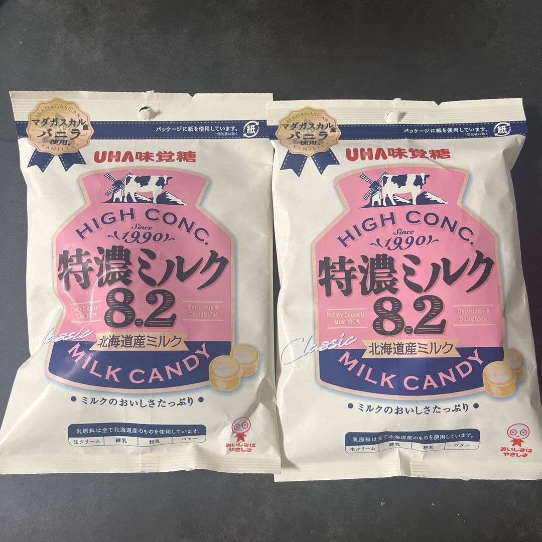 UHA味覚糖　特濃ミルク8.2 飴　アメ　キャンディ　2袋 食品/飲料/酒の食品(菓子/デザート)の商品写真