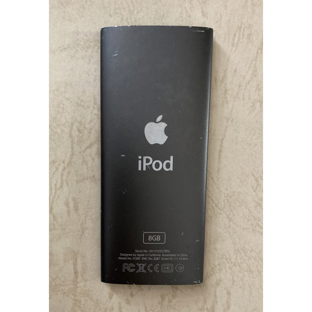 iPod(アイポッド)のApple アップル　ipod 黒　ブラック　8gb スマホ/家電/カメラのオーディオ機器(その他)の商品写真