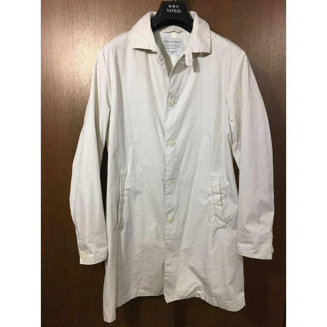 URBAN RESEARCH 40 ホワイトコート 薄手 メンズのジャケット/アウター(ステンカラーコート)の商品写真