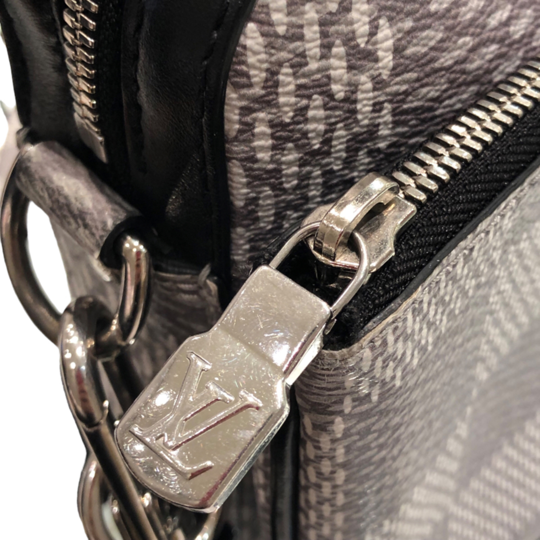 LOUIS VUITTON - ルイ・ヴィトン LOUIS VUITTON トリオメッセンジャー