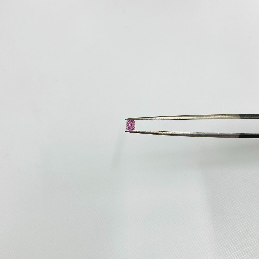 FANCY INTENSE PURPLE PINK 0.15ct/CU レディースのアクセサリー(その他)の商品写真