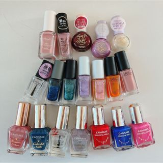 ネイルホリック(NAIL HOLIC)のマニキュアまとめ売り　19点　新品、限定品あり(マニキュア)