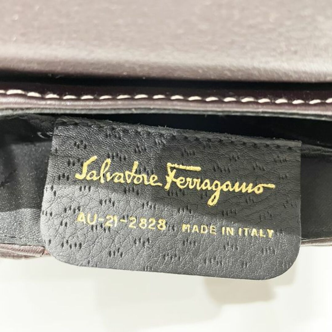 Salvatore Ferragamo ガンチーニ ロック スクエア ヴィンテージ ショルダーバッグ