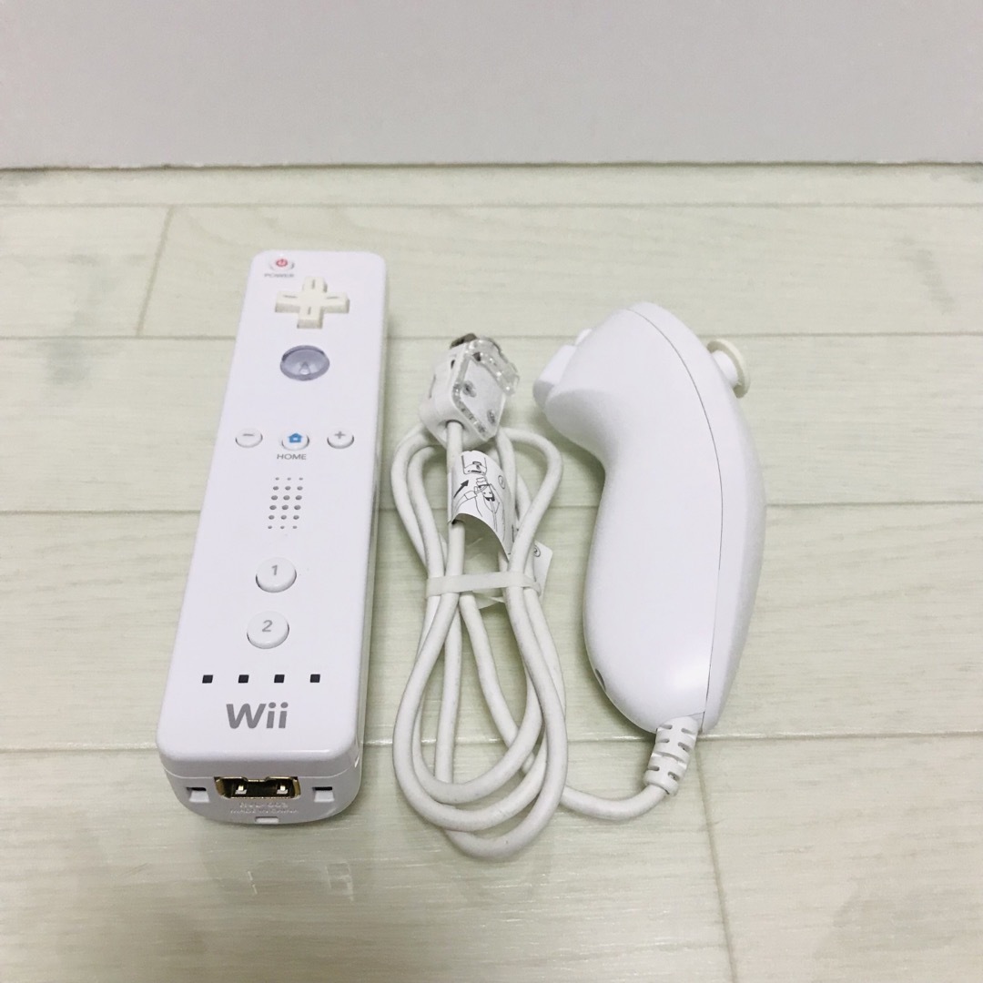 Wii(ウィー)のWii ゲームキューブも遊べる！セット　おまけソフト付き！ エンタメ/ホビーのゲームソフト/ゲーム機本体(家庭用ゲーム機本体)の商品写真