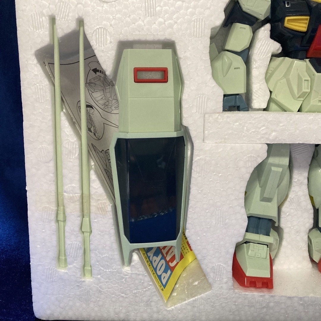 BANDAI(バンダイ)の【新品初開封】『機動戦士Zガンダム』DXガンダムマークⅡ＊付属品完全網羅＊当時物 エンタメ/ホビーのフィギュア(アニメ/ゲーム)の商品写真