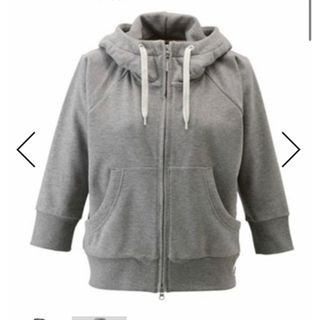 ヘリーハンセン(HELLY HANSEN)の美品　ヘリーハンセン　パーカー(パーカー)