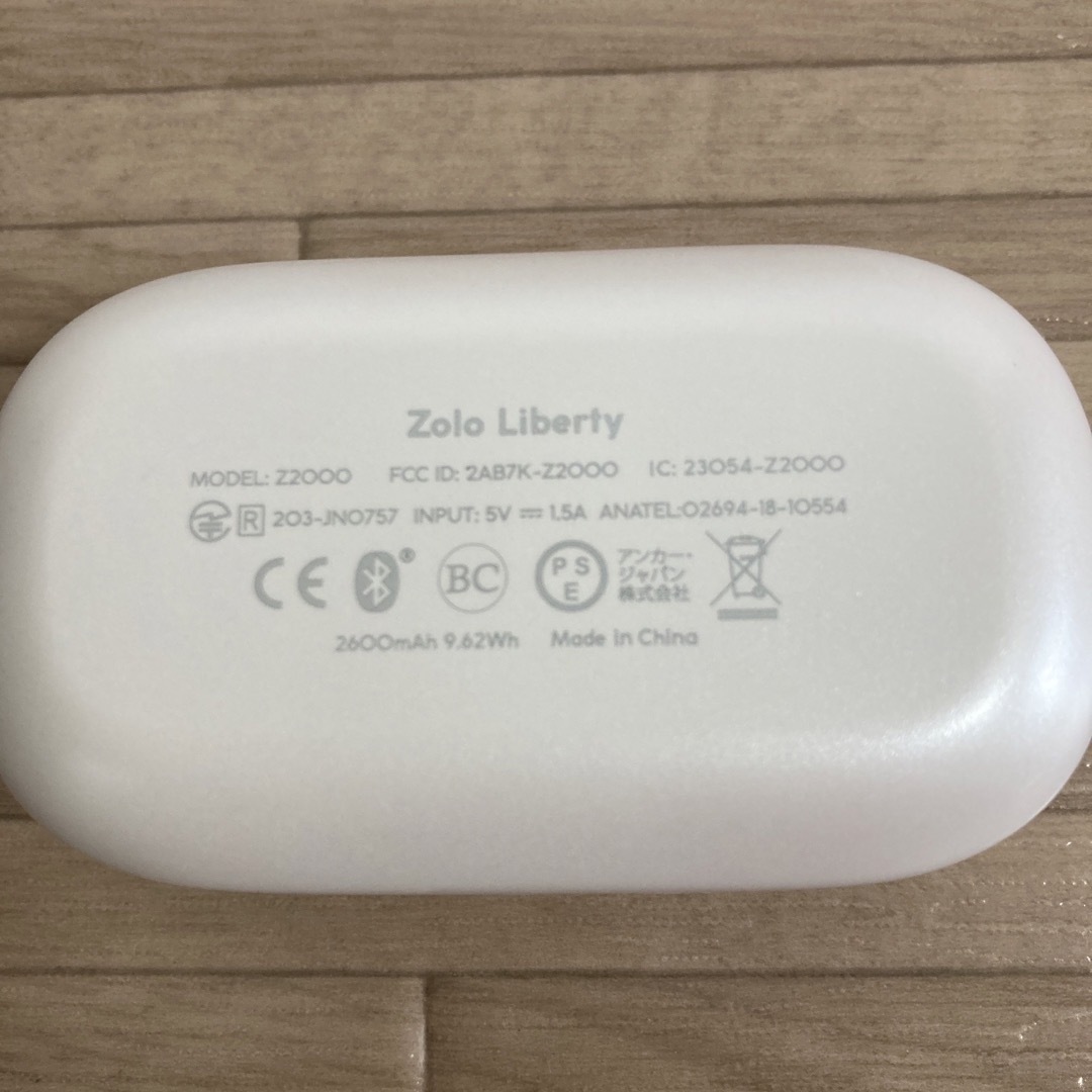 Anker(アンカー)の【ジャンク品】zolo liberty ワイヤレスイヤホン　充電用USB付属 スマホ/家電/カメラのオーディオ機器(ヘッドフォン/イヤフォン)の商品写真