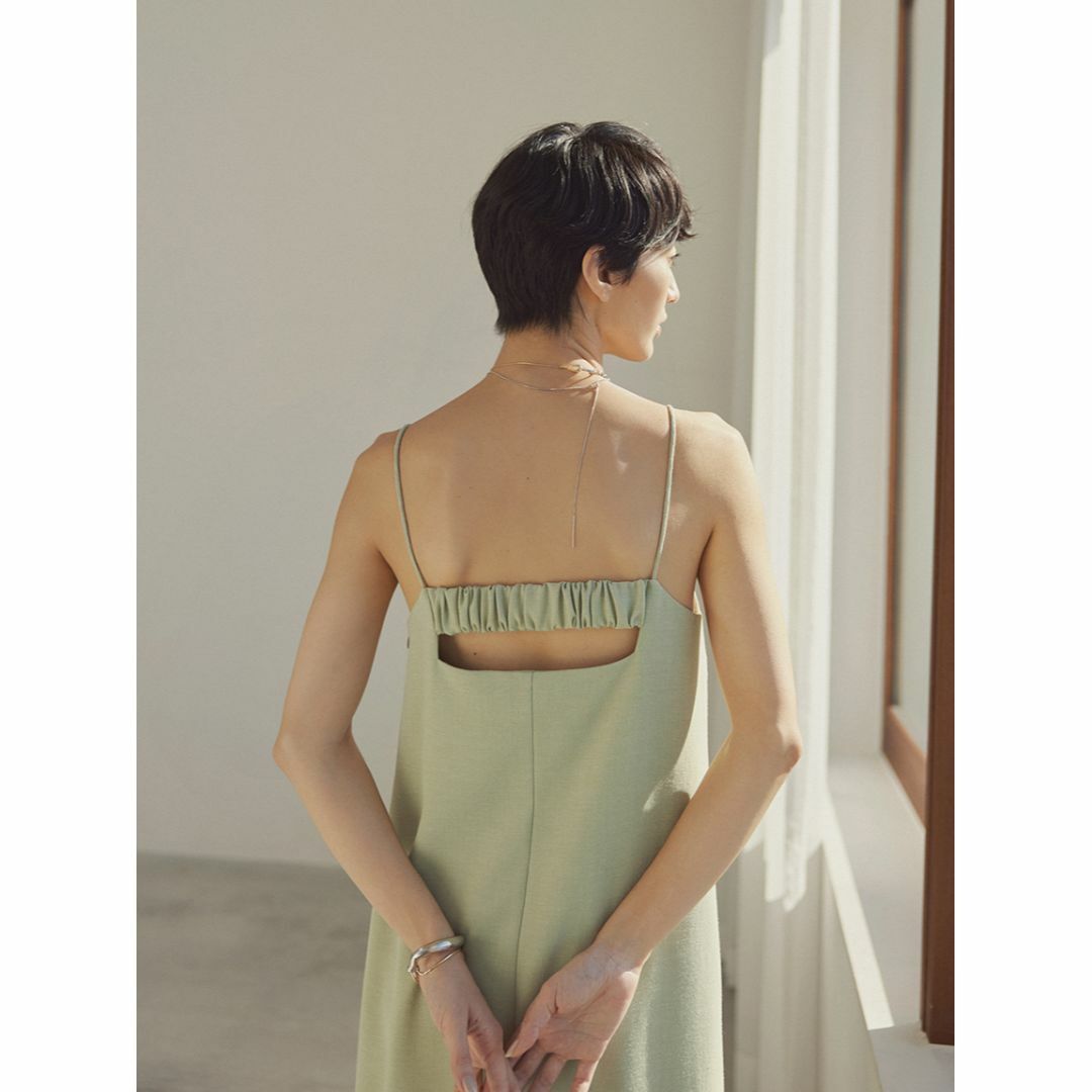 emmi atelier ジレ×キャミワンピースset オリーブ 1-
