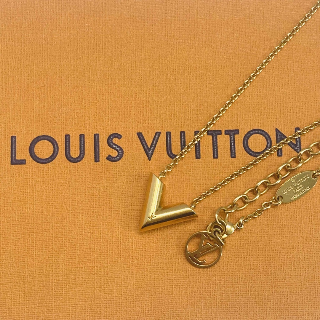 LOUIS VUITTON  M61083 エセンシャル V ネックレス