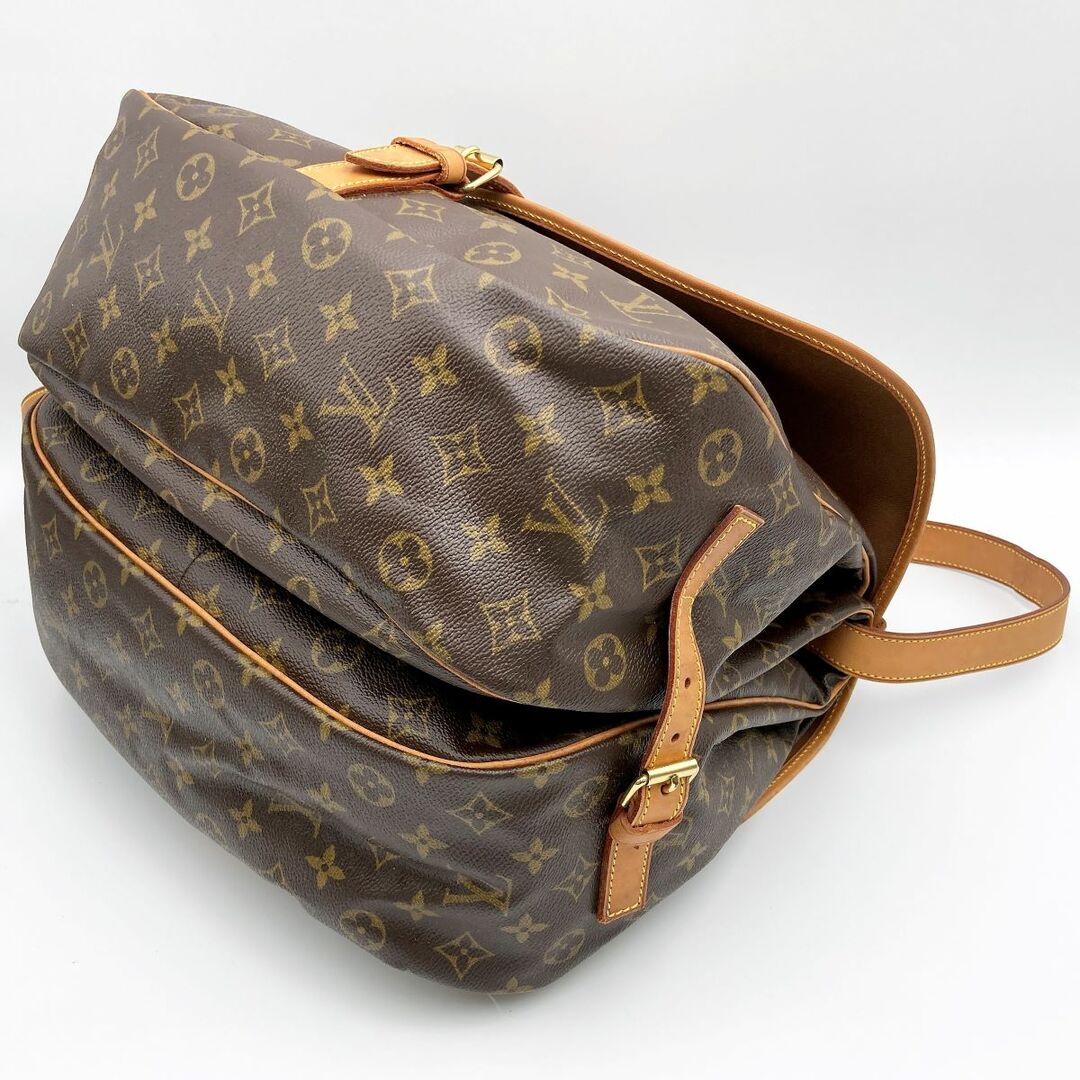 LOUIS VUITTON - LOUIS VUITTON ルイ・ヴィトン ソミュール35 ...