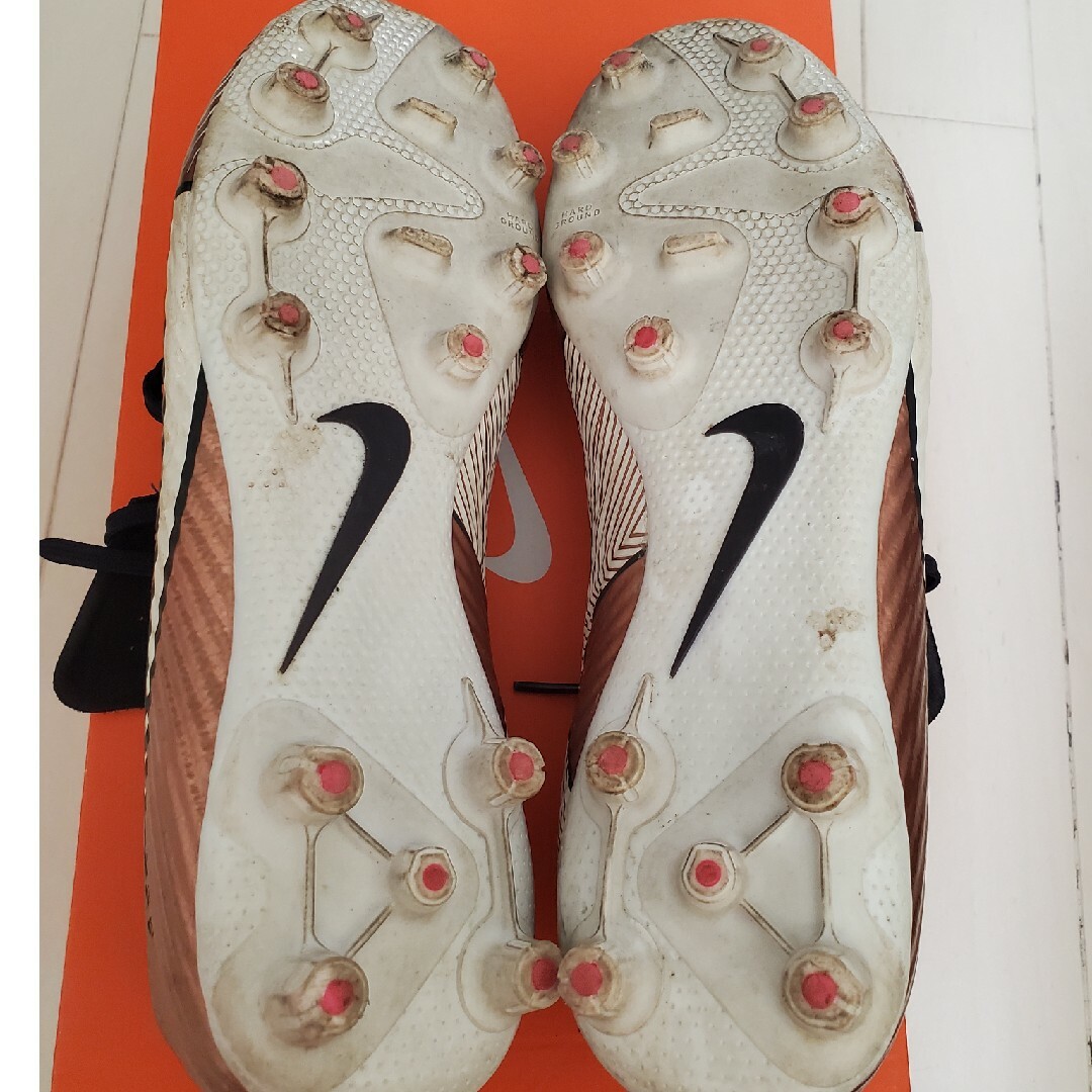 NIKE(ナイキ)の【used】NIKE スパイク26.5㎝ スポーツ/アウトドアのサッカー/フットサル(シューズ)の商品写真