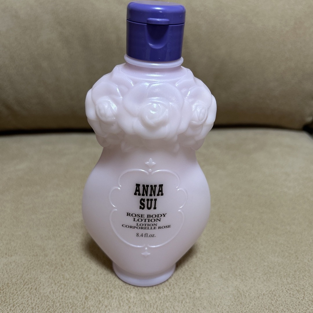 ANNA SUI(アナスイ)のANNA SUI ローズボディーローション コスメ/美容のボディケア(ボディローション/ミルク)の商品写真