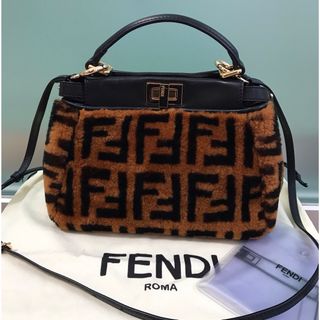 価格交渉受\u0026美品⭐️FENDI ピーカブー スモール セレリア ブラウン