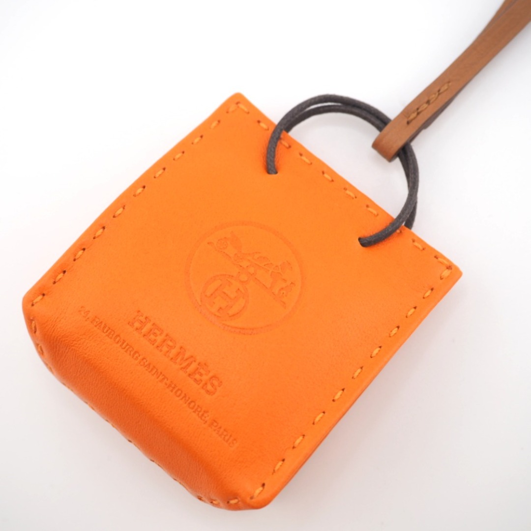 エルメス HERMES チャーム
 サックオランジュ オレンジ