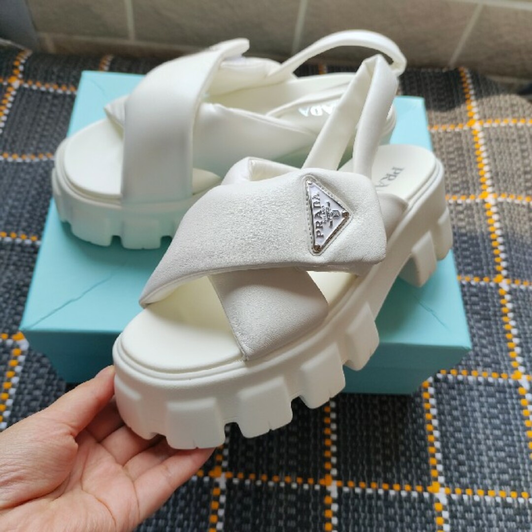 PRADA プラダ サンダル 靴 レディース 婦人 コルクヒール パテントレザー