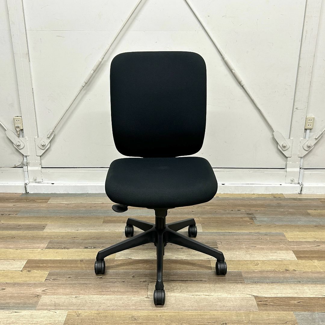 オカムラ　CG-R　ハイバック　ブラック　オフィスチェア　2018年製 インテリア/住まい/日用品のオフィス家具(オフィスチェア)の商品写真