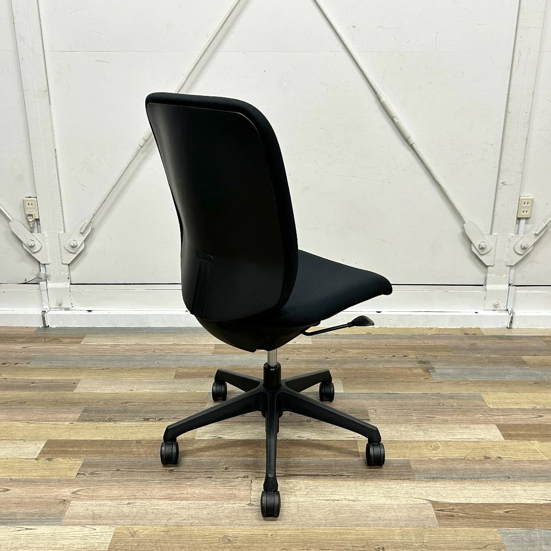 オカムラ　CG-R　ハイバック　ブラック　オフィスチェア　2018年製 インテリア/住まい/日用品のオフィス家具(オフィスチェア)の商品写真