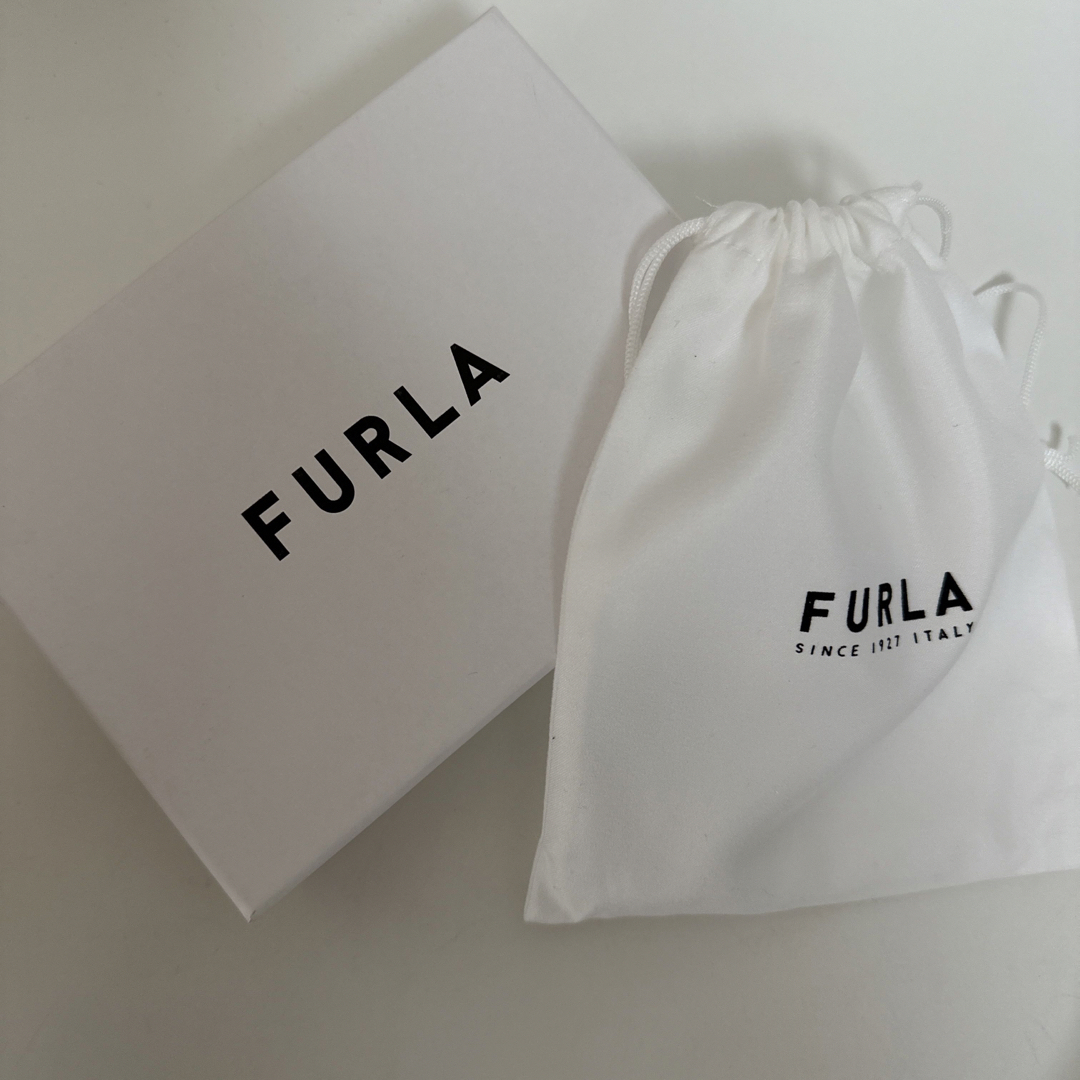 【新品 箱付き】FURLA BABYLON S 折り財布 UNI CREM