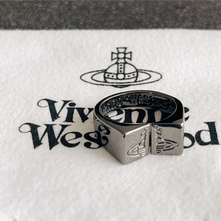 ヴィヴィアン(Vivienne Westwood) リング(指輪)（真鍮）の通販 22点