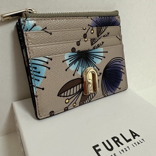 フルラ(Furla)の【新品 未使用】FURLA  カードケース ミニ財布 おしゃれな柄(財布)