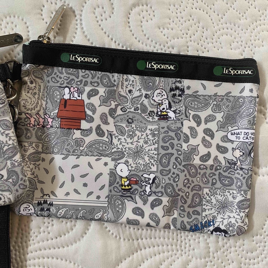 LeSportsac(レスポートサック)の[新品] レスポートサック　スヌーピー　3連ポーチ　グレー　トラベルポーチ レディースのファッション小物(ポーチ)の商品写真