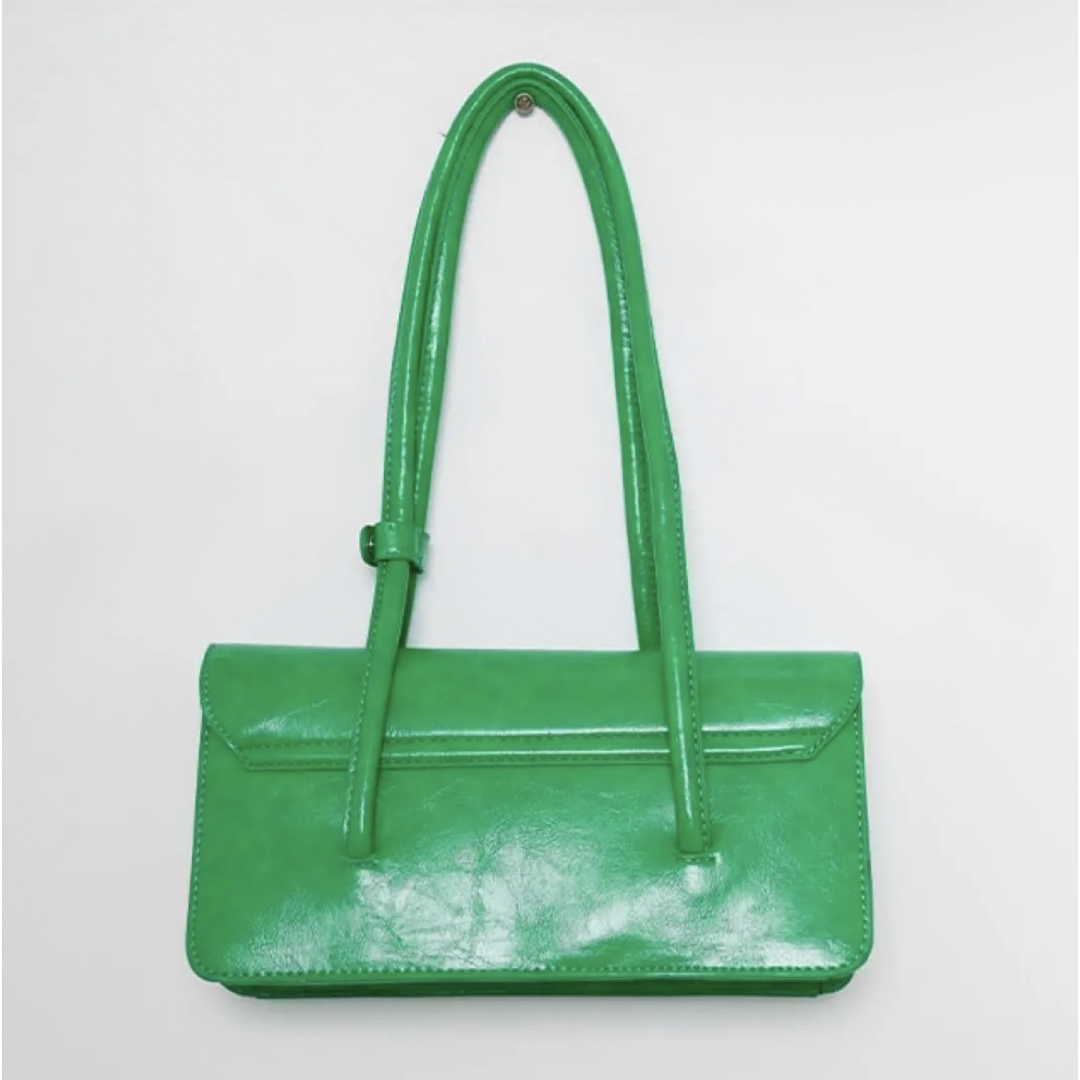 dholic(ディーホリック)の【期間限定値下げ】 nugu 緑　グリーン スクエア　トート　バッグ レディースのバッグ(トートバッグ)の商品写真