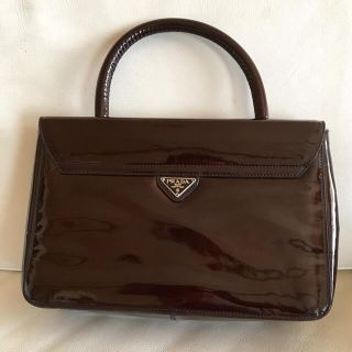 プラダ(PRADA)のPRADAエナメルハンドバッグ【美品】(ハンドバッグ)