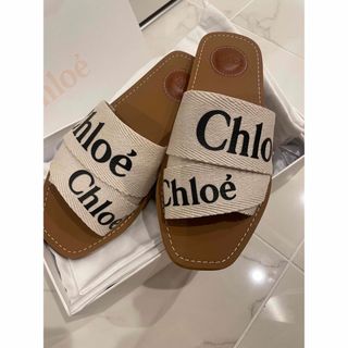 クロエ(Chloe)の“woody”フラットミュール 正規品(サンダル)