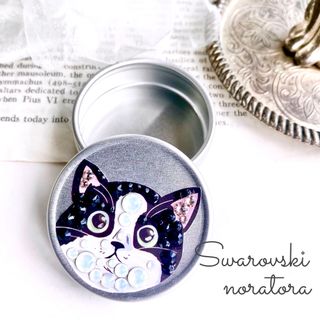 スワロフスキー(SWAROVSKI)の小物入れ　おやつケース　サプリケース　アクセサリー　スワロ　猫　ネコ　ハチワレ(小物入れ)