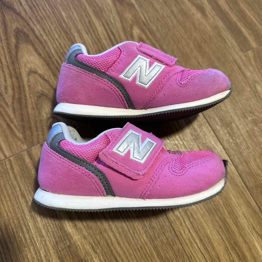 New Balance(ニューバランス)のニューバランススニーカー16.5 キッズ/ベビー/マタニティのキッズ靴/シューズ(15cm~)(スニーカー)の商品写真