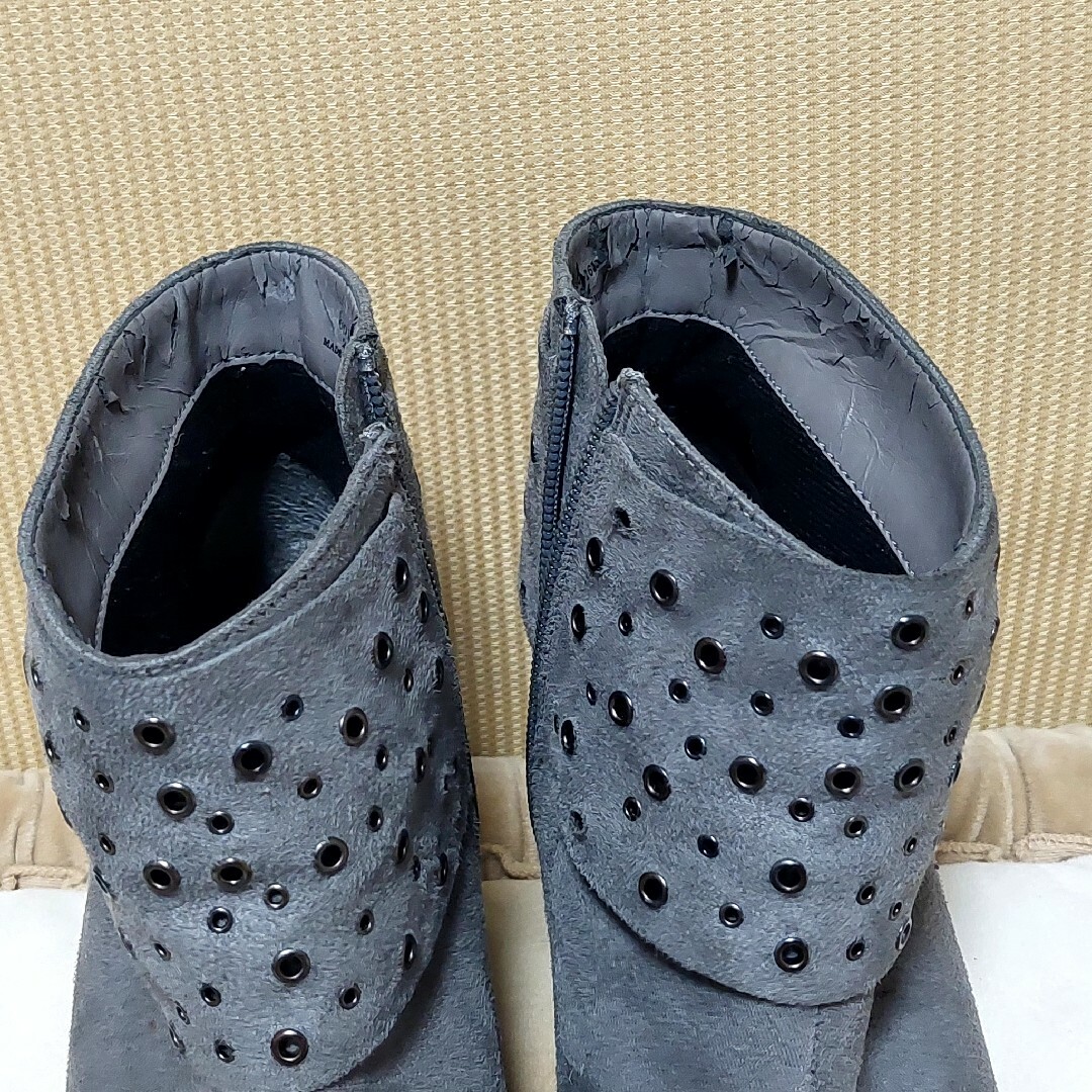 【L＆Beautiful】ハーフブーツ  グレー 24.0cm(EEE) レディースの靴/シューズ(ブーツ)の商品写真