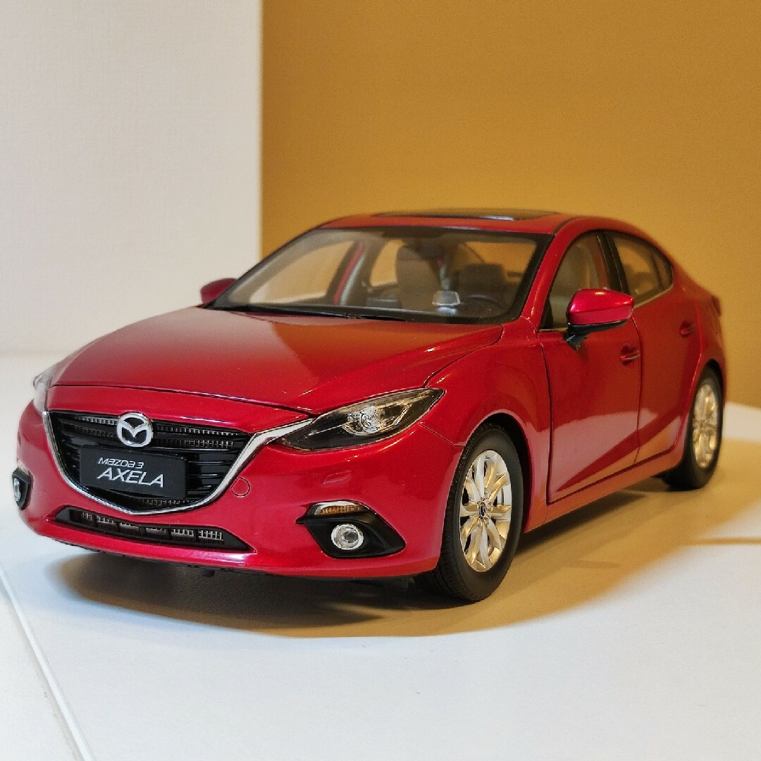 マツダ - マツダ3 アクセラ mazda AXELA モデルカー ミニカー 1/18の