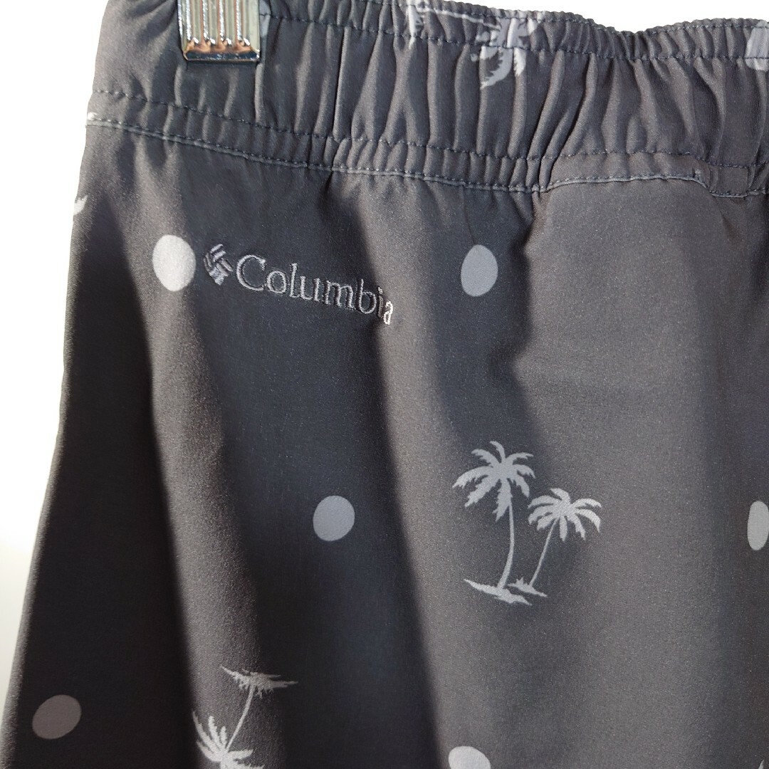 Columbia(コロンビア)の新品未使用Columbia　コロンビア　ヒドゥンレイクショーツ　ハーフパンツ メンズのパンツ(ショートパンツ)の商品写真