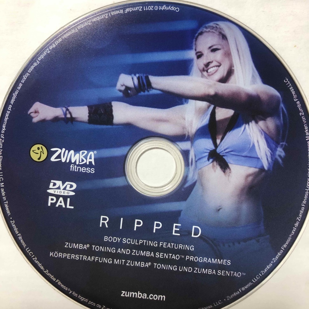 Zumba(ズンバ)のズンバ　ripped  自宅練習用DVD エンタメ/ホビーのDVD/ブルーレイ(スポーツ/フィットネス)の商品写真