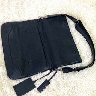 極美品　PELLE MORBIDA メイデンヴォヤージュ　紺　斜めがけ可　多用途