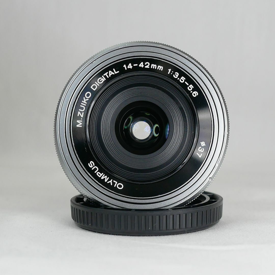 OLYMPUS 電動パンケーキレンズ M.ZUIKO 14-42mm シルバーの通販 by