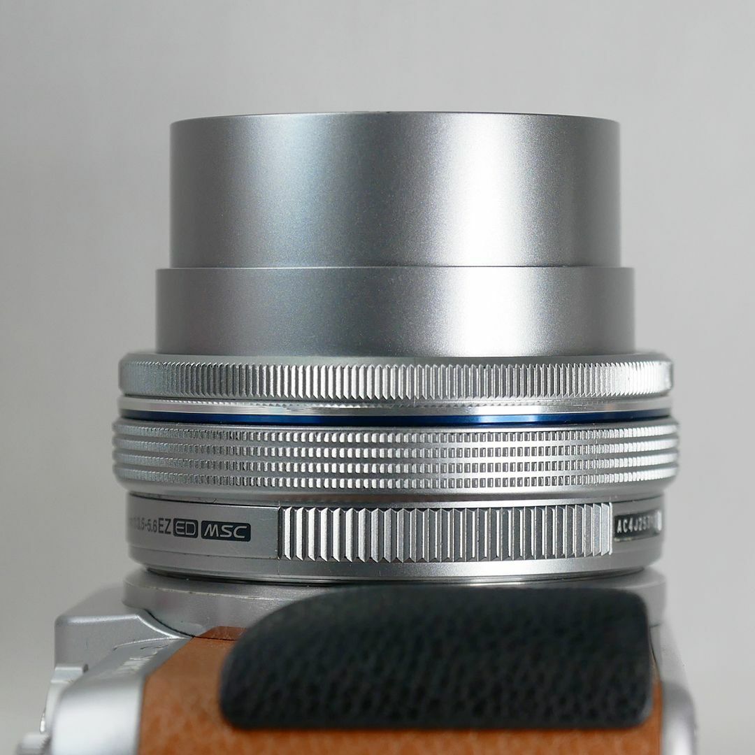 OLYMPUS 電動パンケーキレンズ M.ZUIKO 14-42mm シルバーの通販 by