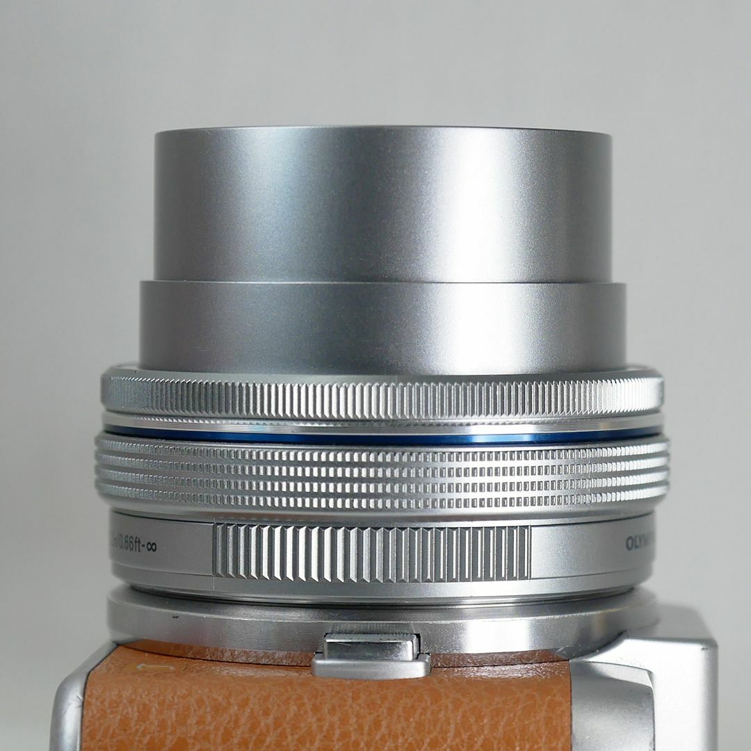 OLYMPUS 電動パンケーキレンズ M.ZUIKO 14-42mm シルバーの通販 by